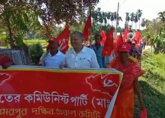 CPI-M in Amarpur placed deputation to Malbasa Panchayat ignoring BJP’s barricade CPI-M in Amarpur placed deputation to Malbasa Panchayat ignoring BJP’s barricade
